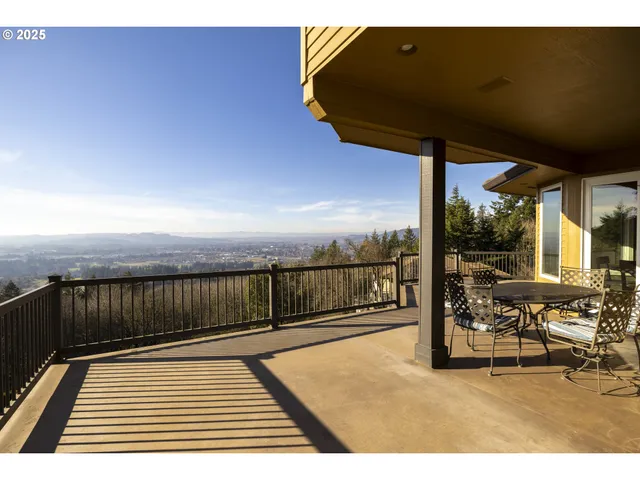 $1,850,000 | 11925 Northeast Lauren Lane, Newberg, OR 97132