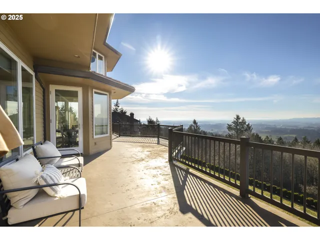 $1,850,000 | 11925 Northeast Lauren Lane, Newberg, OR 97132