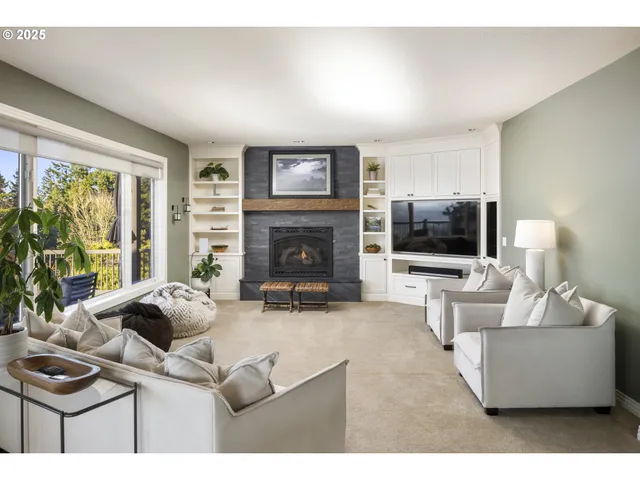 $1,850,000 | 11925 Northeast Lauren Lane, Newberg, OR 97132