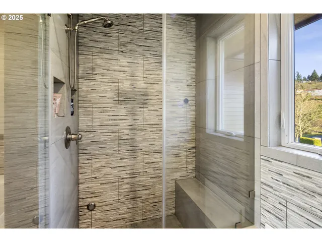 $1,850,000 | 11925 Northeast Lauren Lane, Newberg, OR 97132