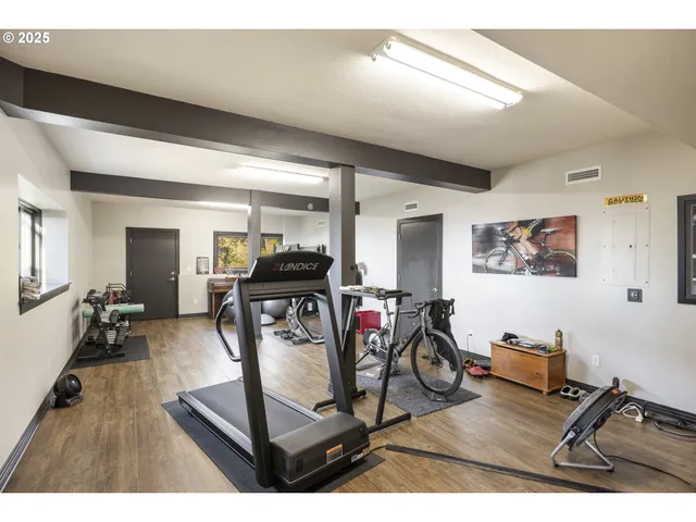 $1,850,000 | 11925 Northeast Lauren Lane, Newberg, OR 97132