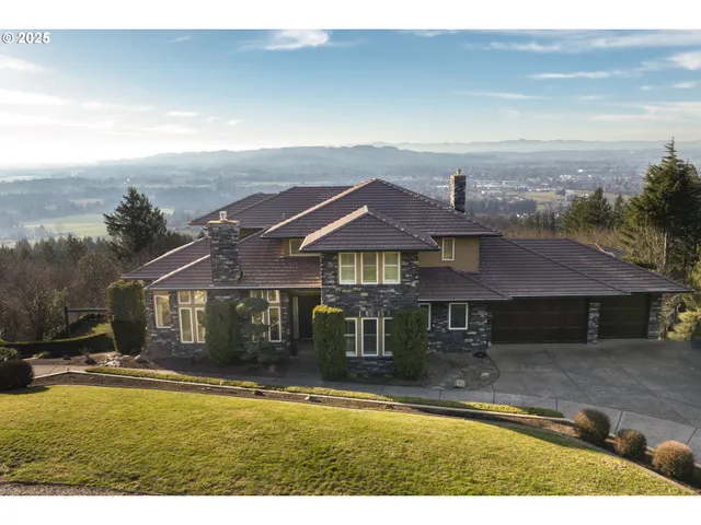 $1,850,000 | 11925 Northeast Lauren Lane, Newberg, OR 97132