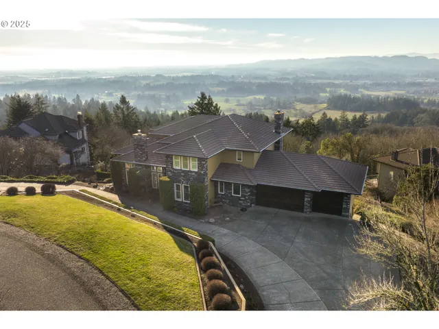 $1,850,000 | 11925 Northeast Lauren Lane, Newberg, OR 97132