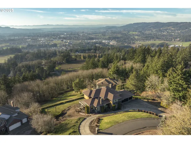 $1,850,000 | 11925 Northeast Lauren Lane, Newberg, OR 97132