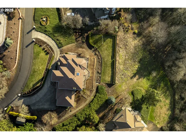$1,850,000 | 11925 Northeast Lauren Lane, Newberg, OR 97132