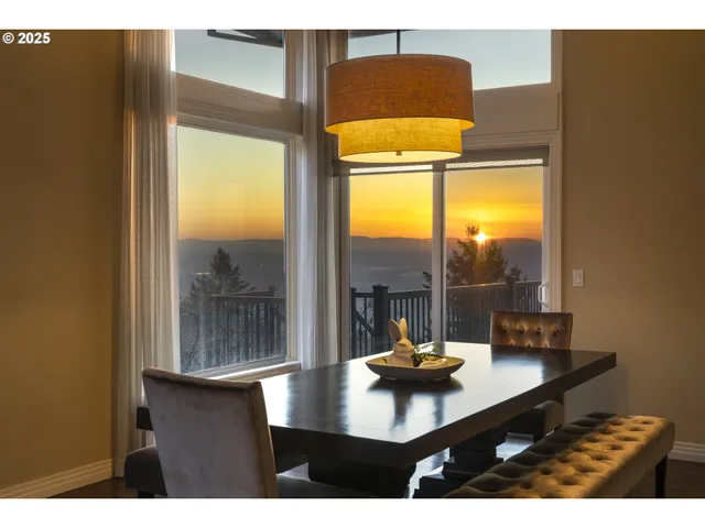 $1,850,000 | 11925 Northeast Lauren Lane, Newberg, OR 97132