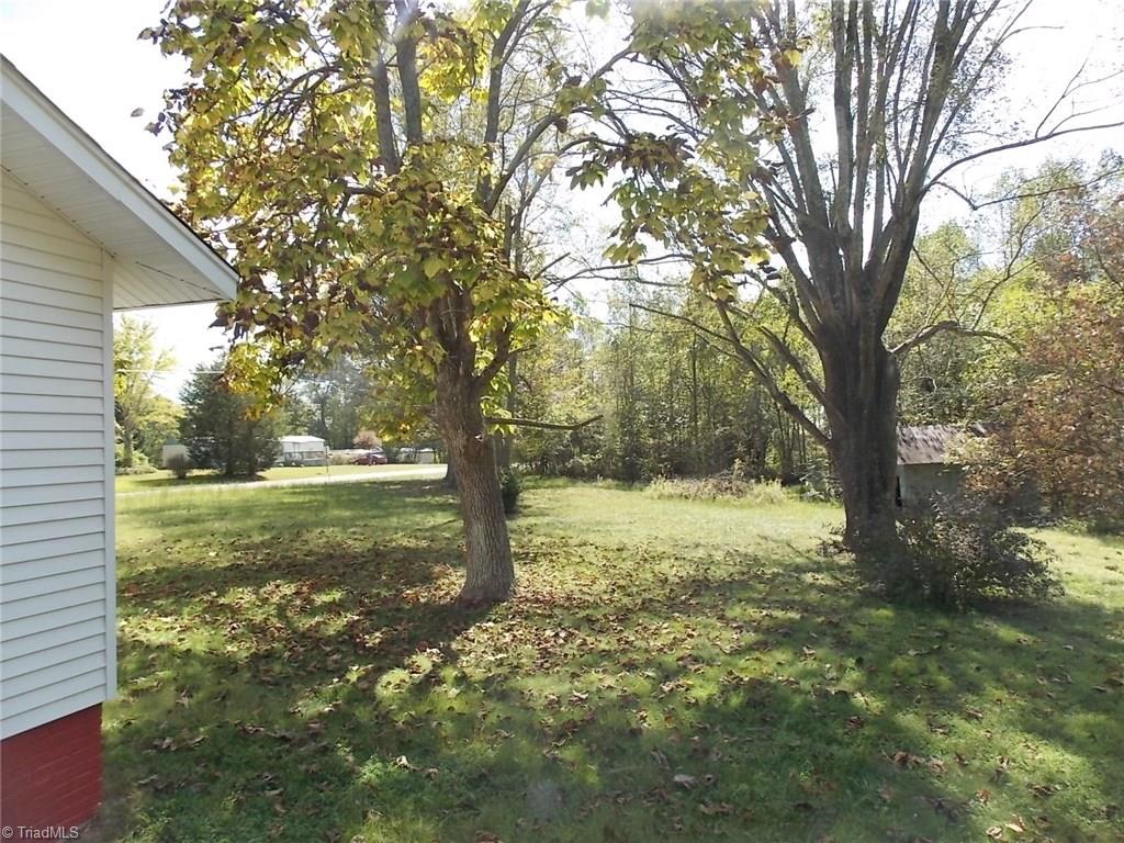 486 Simpson Road Mount Airy, NC 27030 - Photo 8 of 10 Gallery Image 8