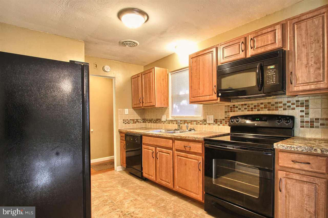 209 Evergreen Road New Cumberland, PA 17070 - Photo 12 of 23 Gallery Image 12