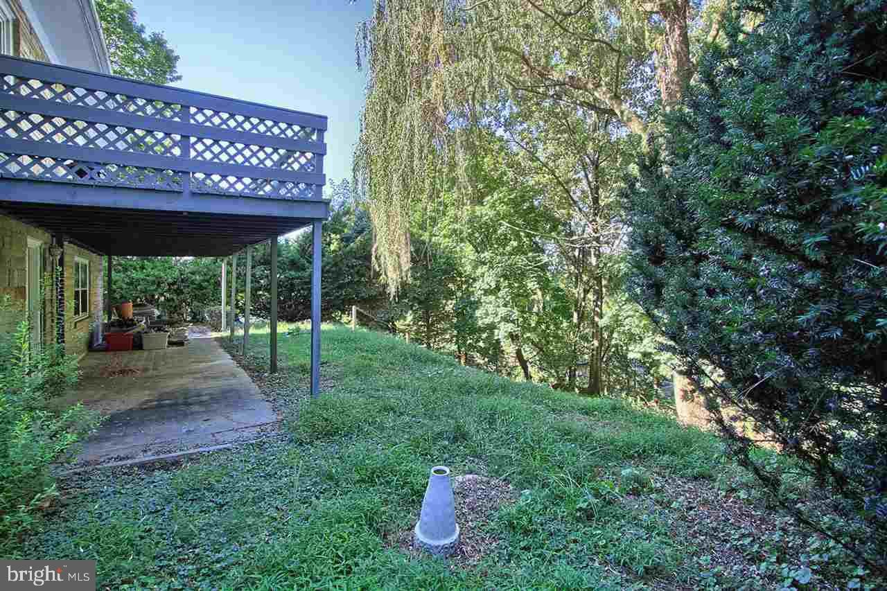 209 Evergreen Road New Cumberland, PA 17070 - Photo 4 of 23 Gallery Image 4