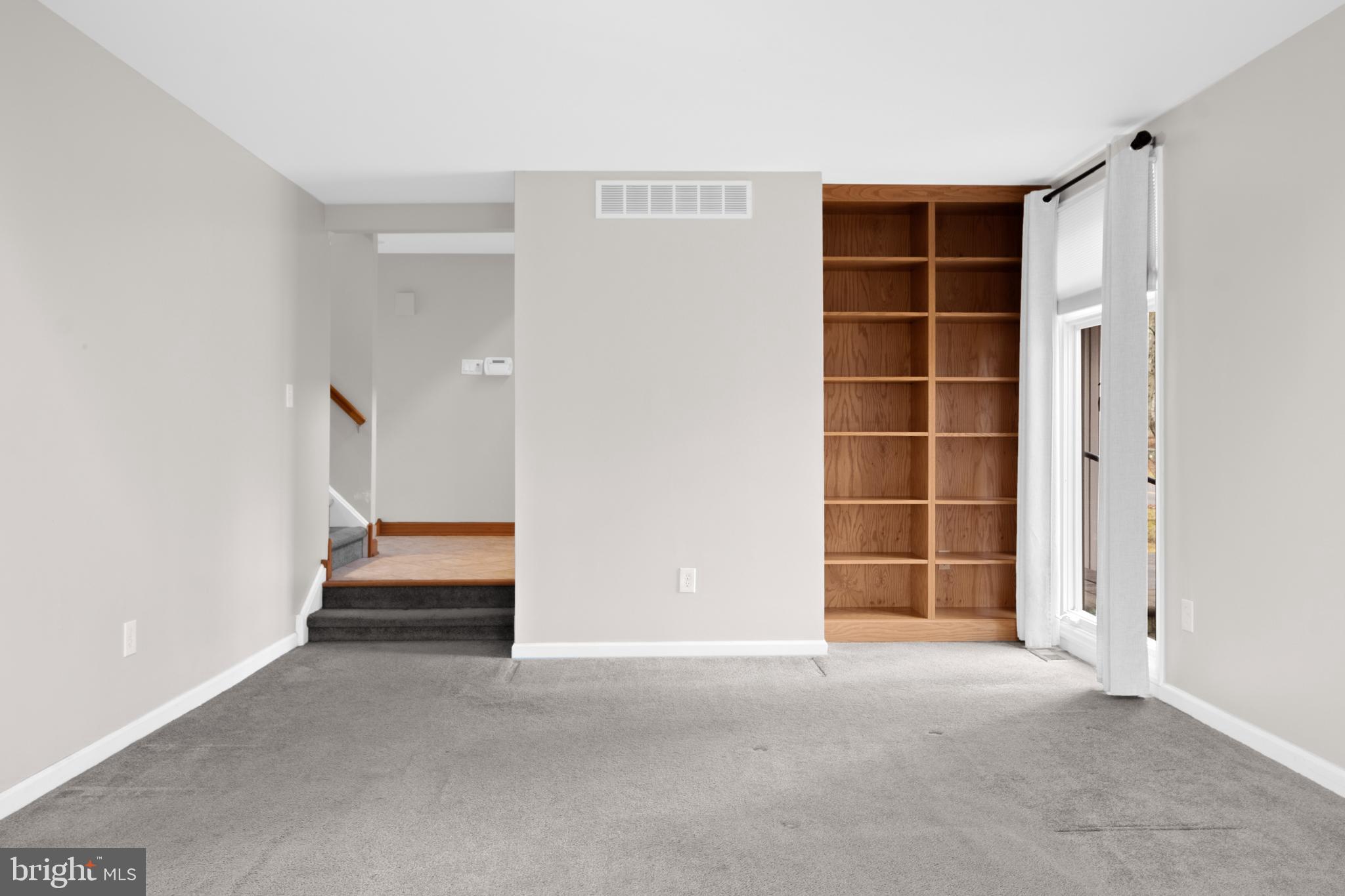 127 Heath Road Medford, NJ 08055 - Photo 9 of 63 an empty room with a empty space