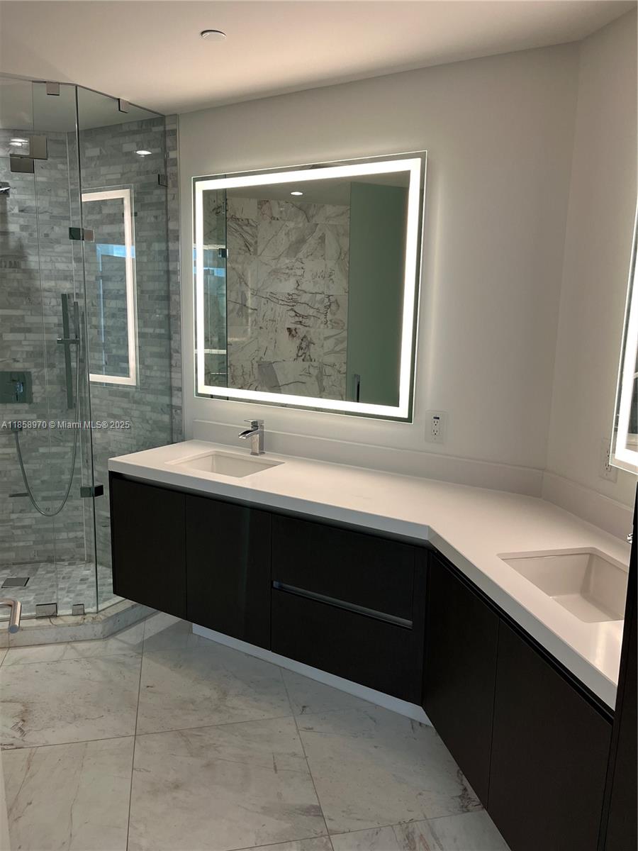 851 Northeast 1st Avenue, Unit 906 Miami, FL 33132 - Photo 11 of 27