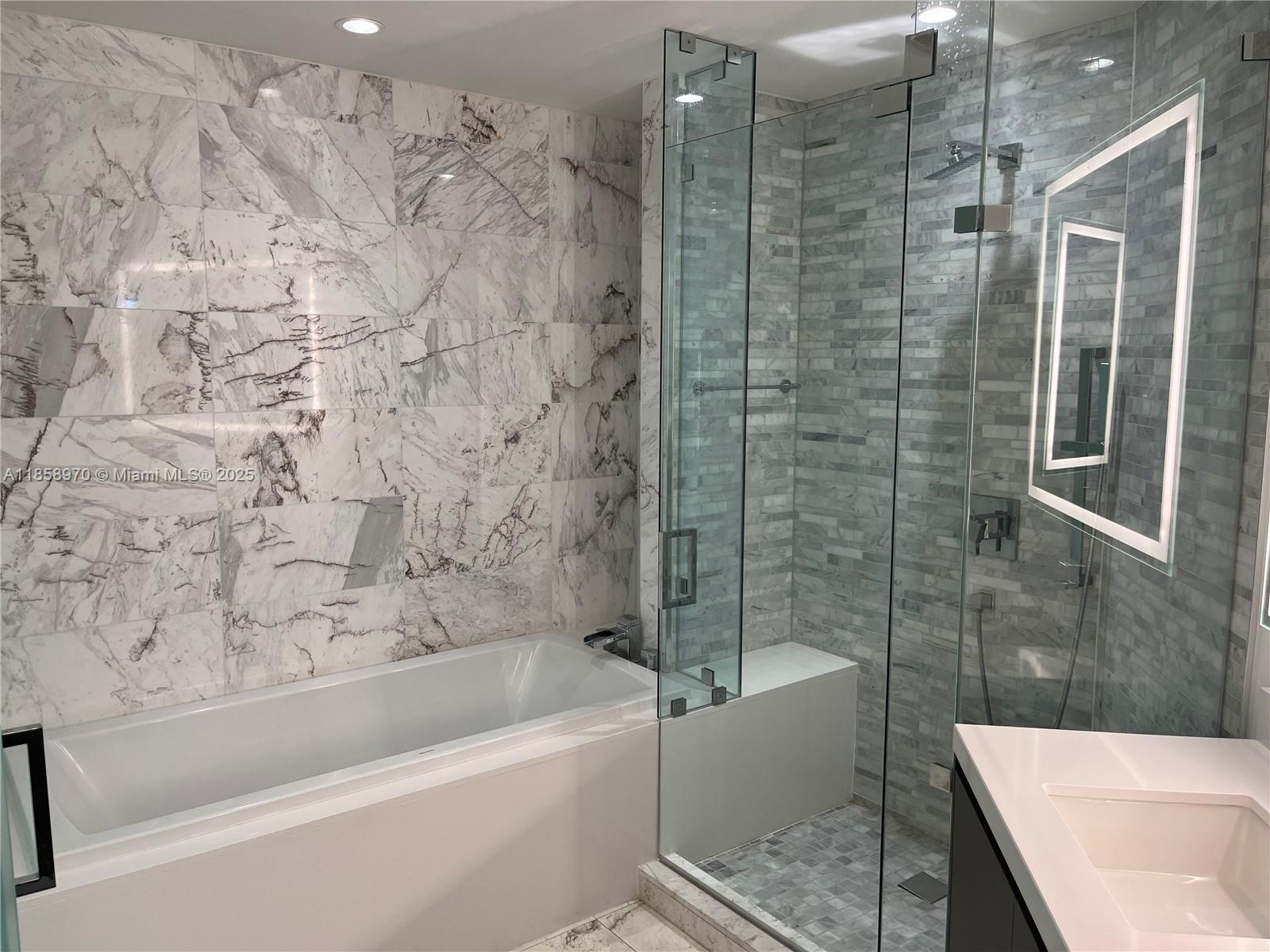 851 Northeast 1st Avenue, Unit 906 Miami, FL 33132 - Photo 12 of 27