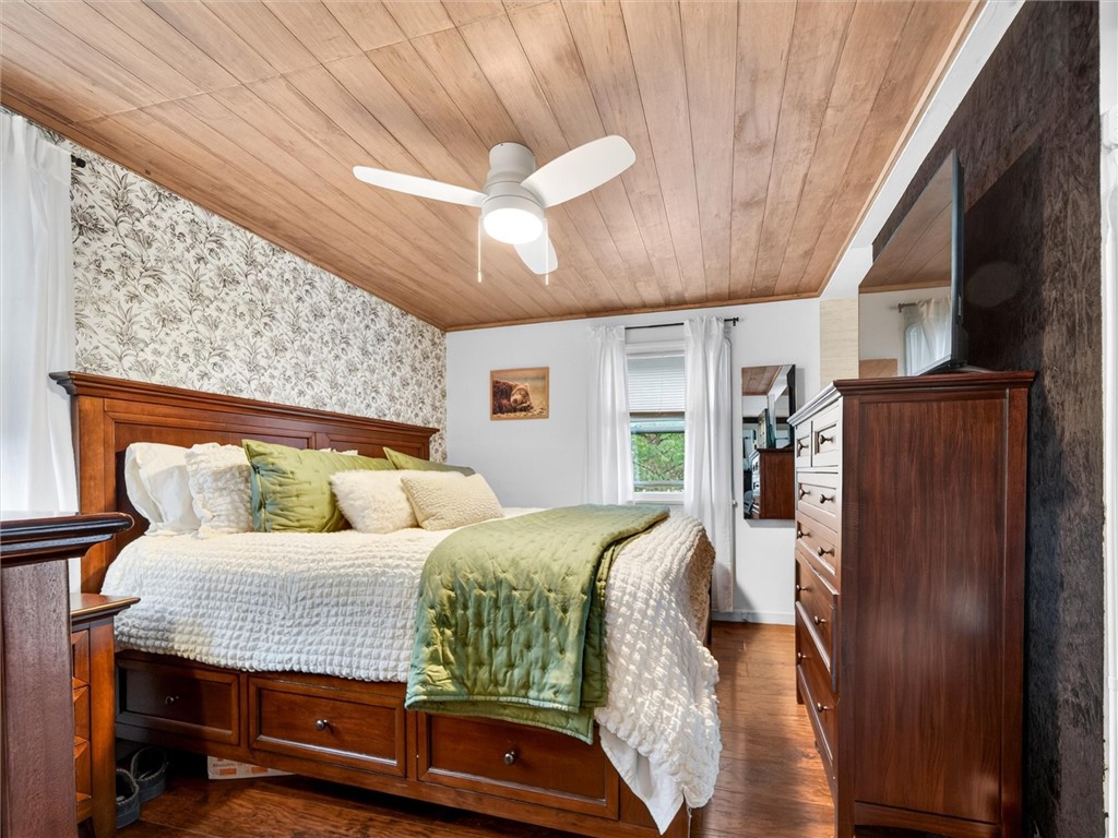 237 Nantucket Road Greece, NY 14626 - Photo 11 of 29