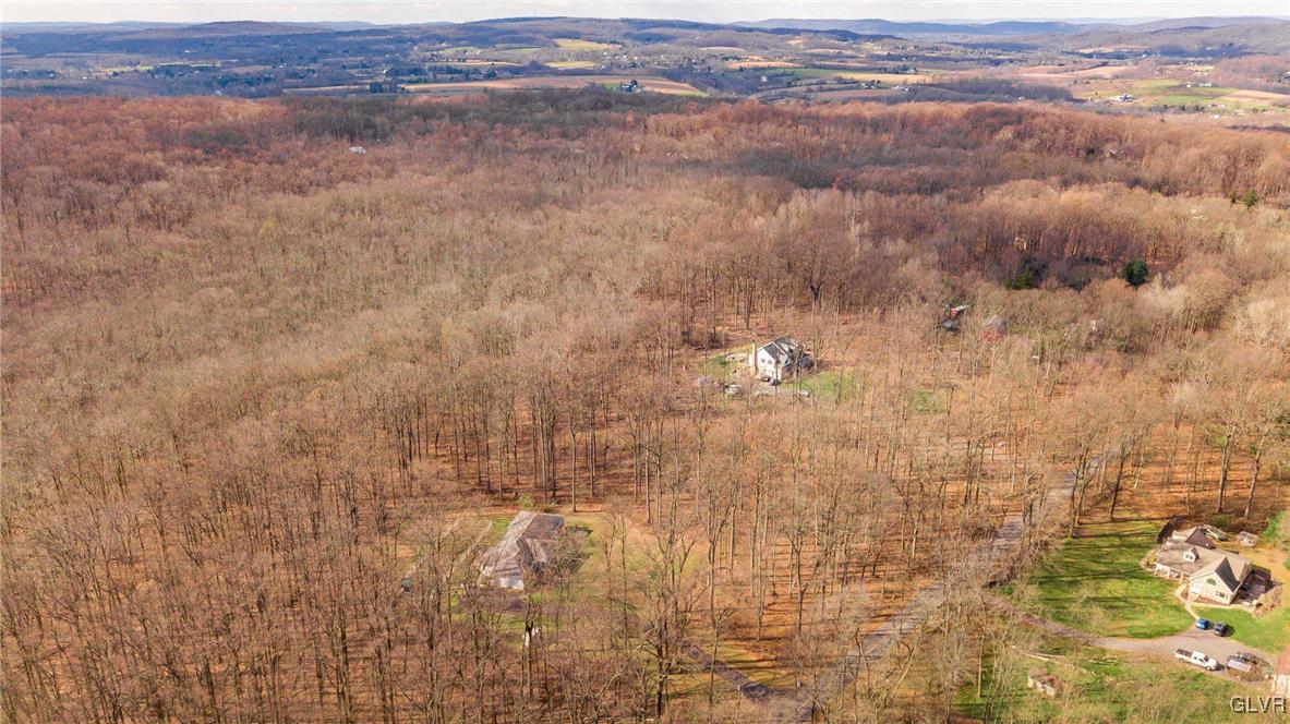 3417 Winding Road Coopersburg, PA 18036 - Photo 5 of 23 Gallery Image 5