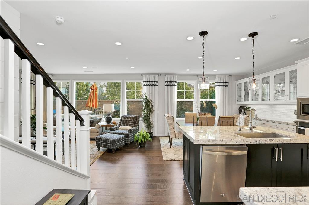 160 Barnes Road Tustin, CA 92782 - Photo 8 of 25 Gallery Image 8