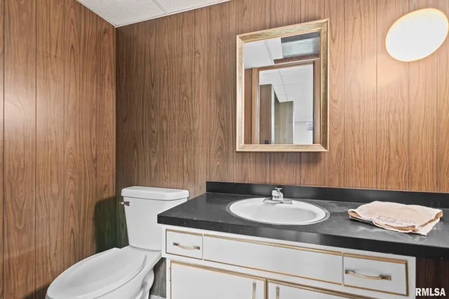 $399,000 | 2316 South Willemore Avenue, Springfield, IL 62704