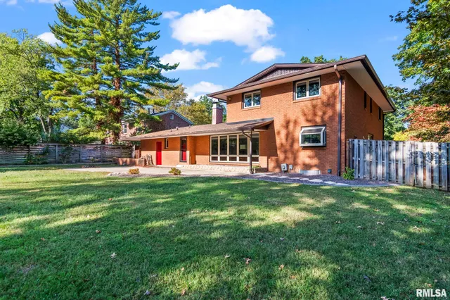 $399,000 | 2316 South Willemore Avenue, Springfield, IL 62704