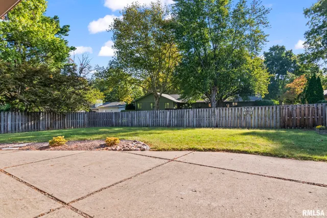 $399,000 | 2316 South Willemore Avenue, Springfield, IL 62704