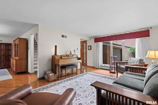 $399,000 | 2316 South Willemore Avenue, Springfield, IL 62704