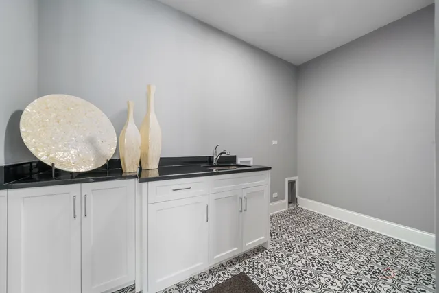 $1,150,000 | 1062 Livingston Street, Highland Park, IL 60035