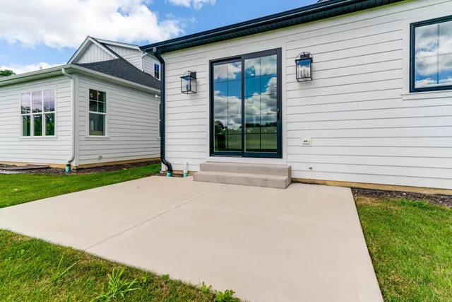 $1,150,000 | 1062 Livingston Street, Highland Park, IL 60035