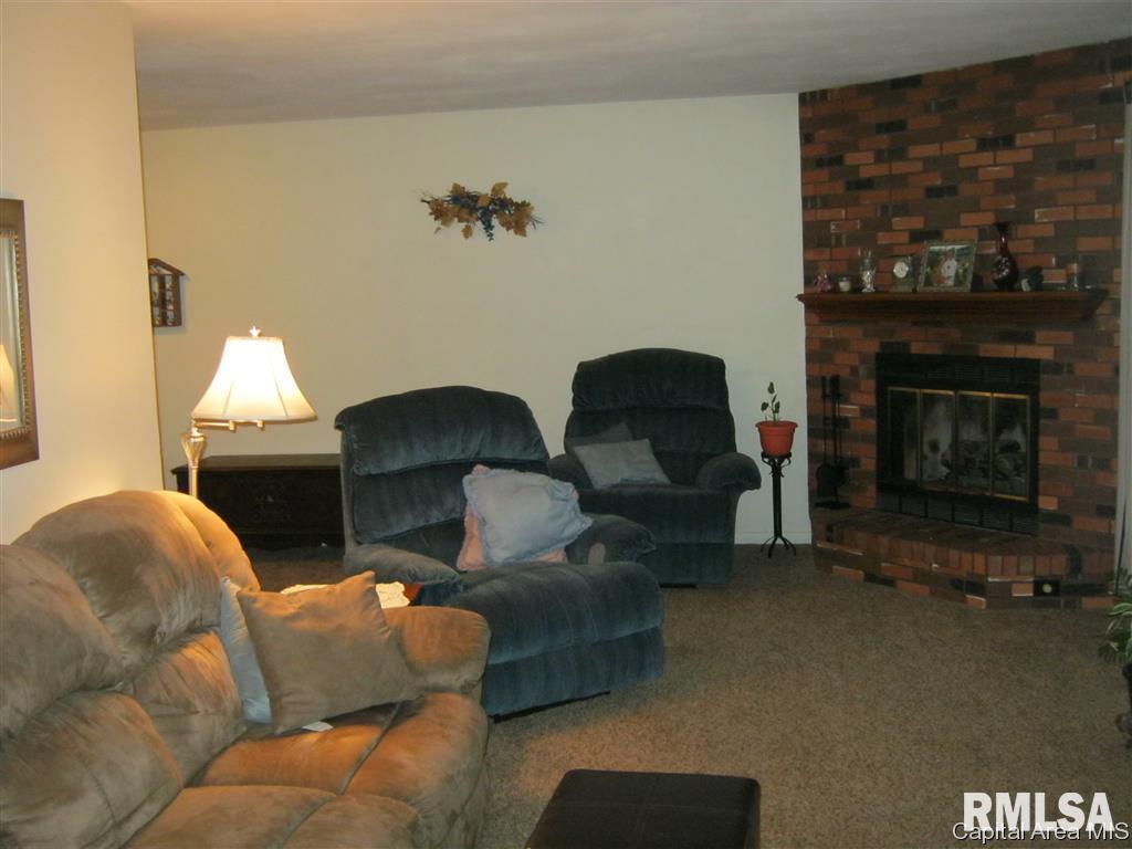 2612 Churchill Road Springfield, IL 62702 - Photo 7 of 20
