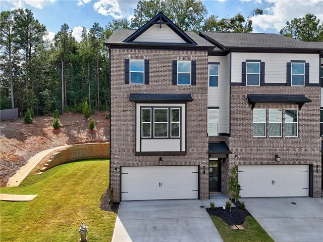 $434,950 | 2 Rock Pk Way, Unit 13, Tucker, GA 30084