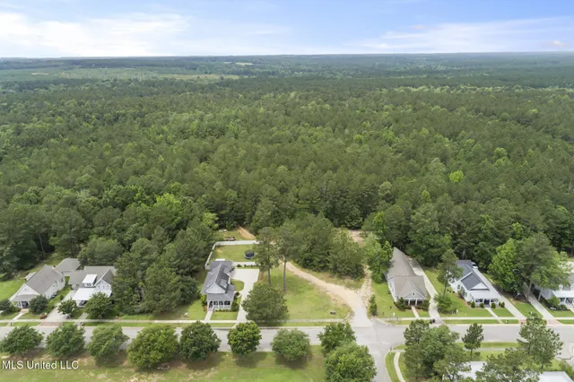 $52,000 | 2 South Of Fields, Hattiesburg, MS 39402