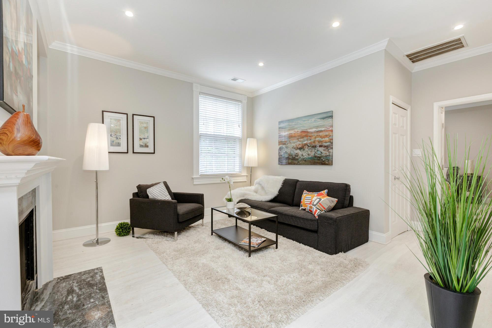1632 30th Street Northwest, Unit 9 Washington, DC 20007 - Photo 2 of 20 Living Room