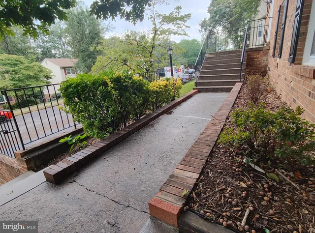 $585,000 | 15712 Brandywine Road, Dumfries, VA 22025