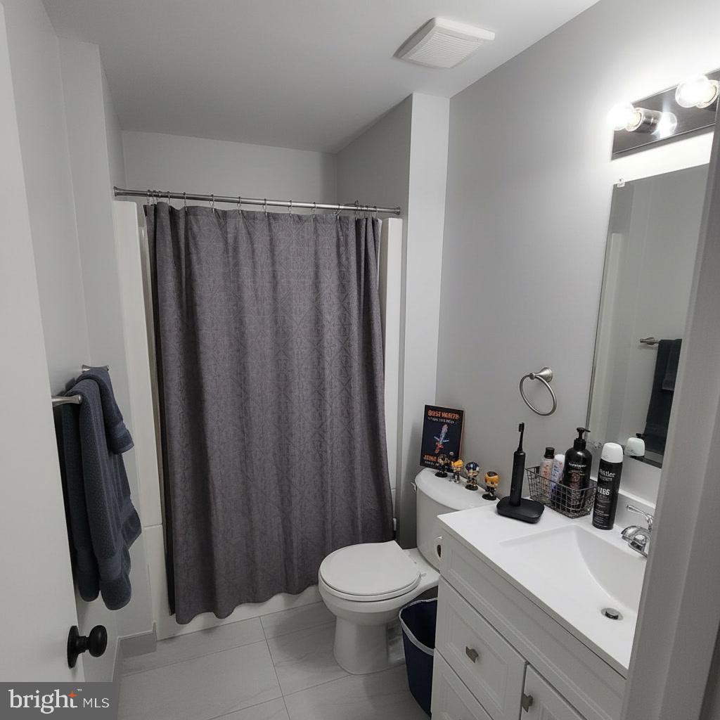 15712 Brandywine Road Dumfries, VA 22025 - Photo 10 of 13 Full bath in lower lebel