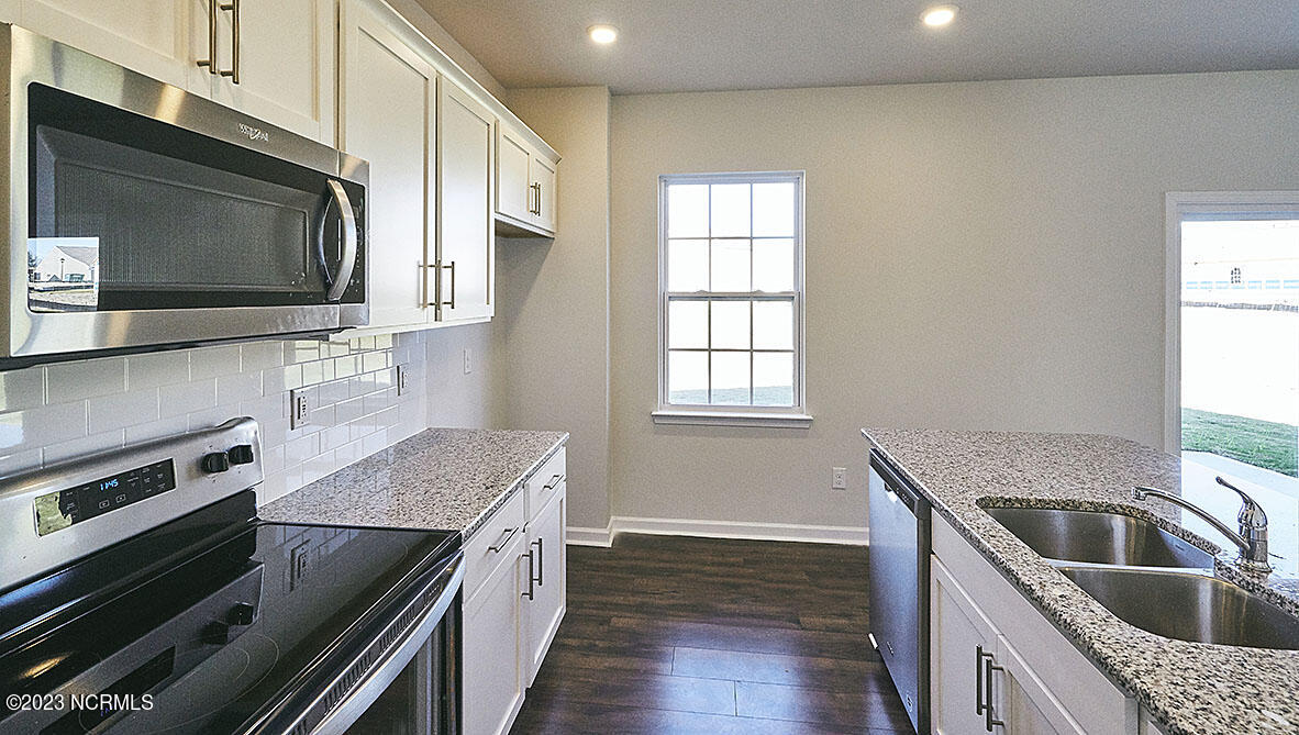 4292 Stanfield Court Ayden, NC 28513 - Photo 6 of 28 Penwell