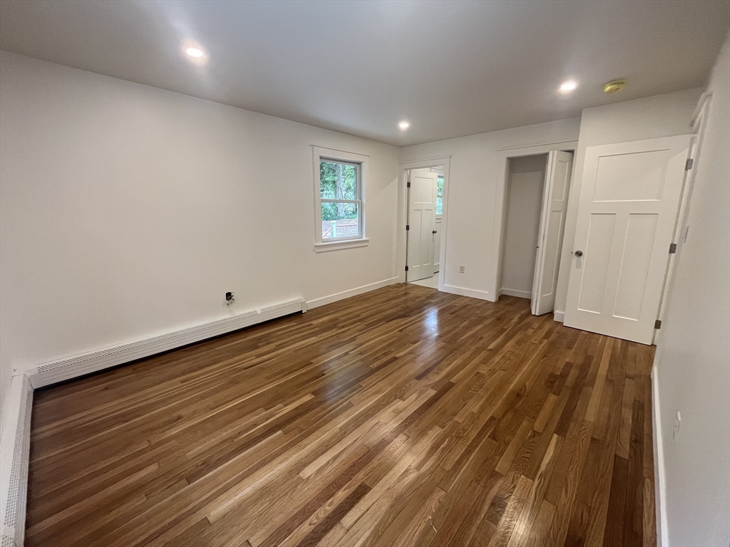 76 Sippewissett Road Falmouth, MA 02540 - Photo 9 of 17