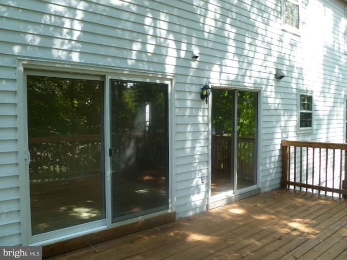 8020 Sunset Path Court Springfield, VA 22153 - Photo 22 of 27 Exterior (Rear)