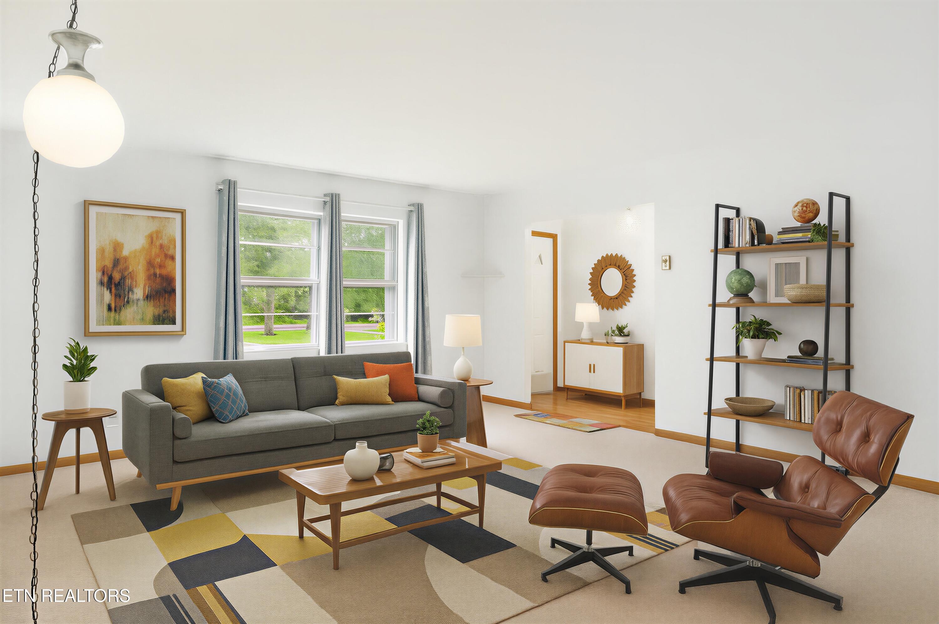 217 Arms Road Knoxville, TN 37924 - Photo 3 of 29 Family Room Virtual Staging