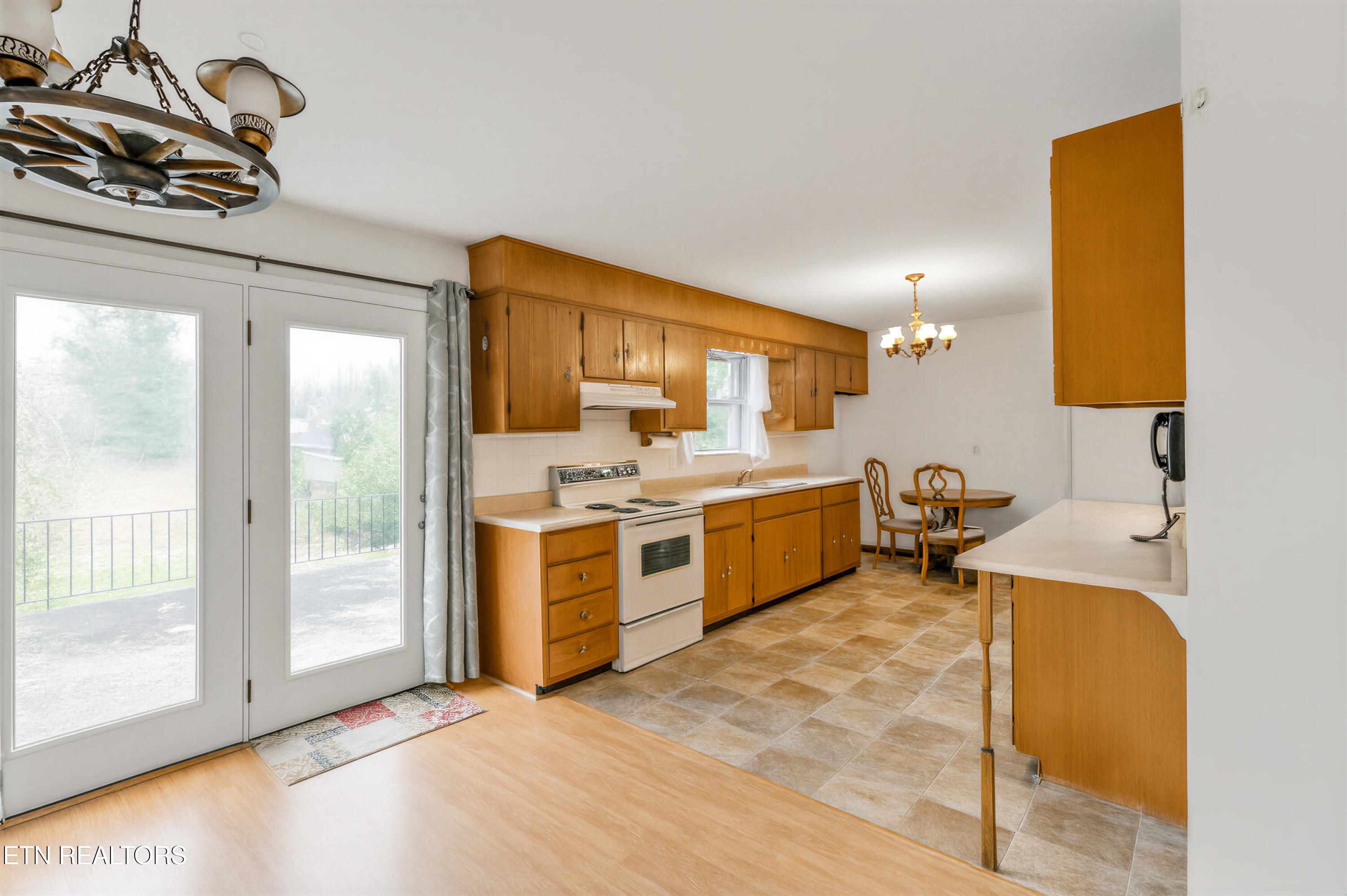 217 Arms Road Knoxville, TN 37924 - Photo 5 of 29 Kitchen_01-Edit-Edit