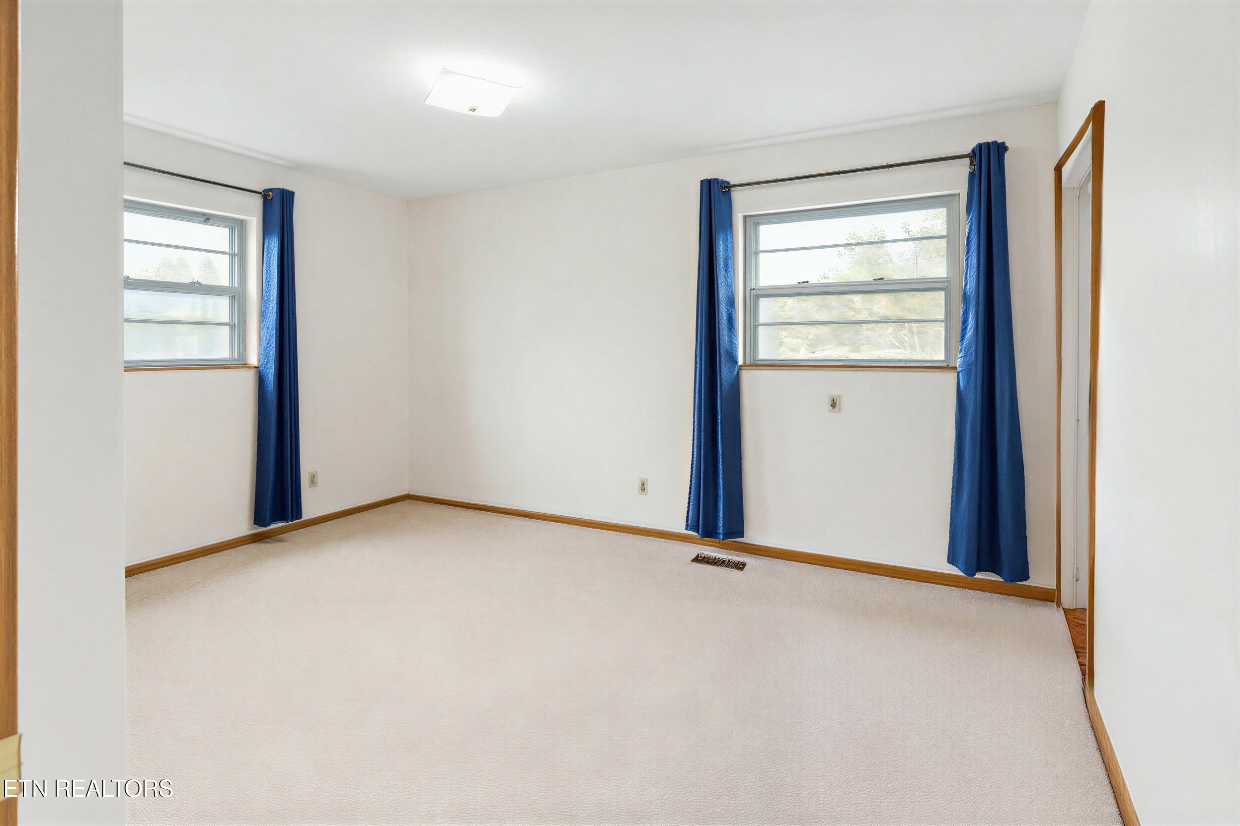 217 Arms Road Knoxville, TN 37924 - Photo 6 of 29 Primary Bedroom_01-Edit