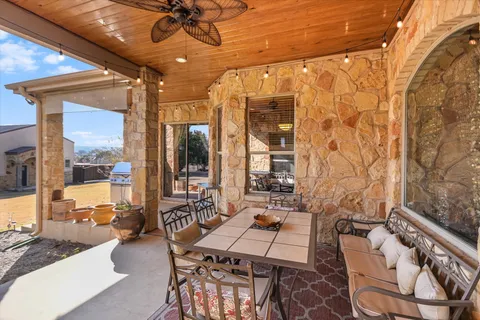 $879,500 | 117 View Drive, Georgetown, TX 78628