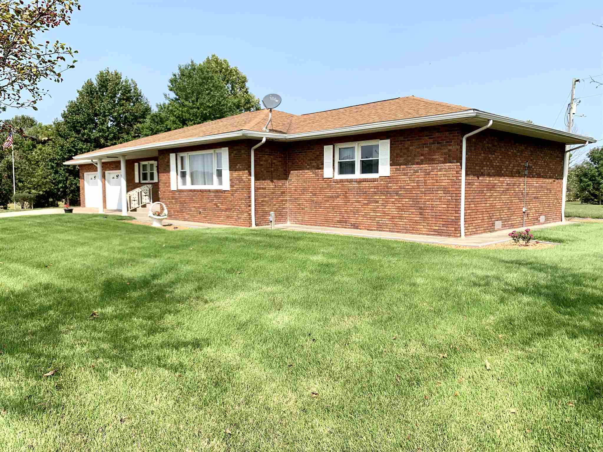 13120 Lake Of Egypt Road Marion, IL 62959 - Photo 3 of 37 Gallery Image 3