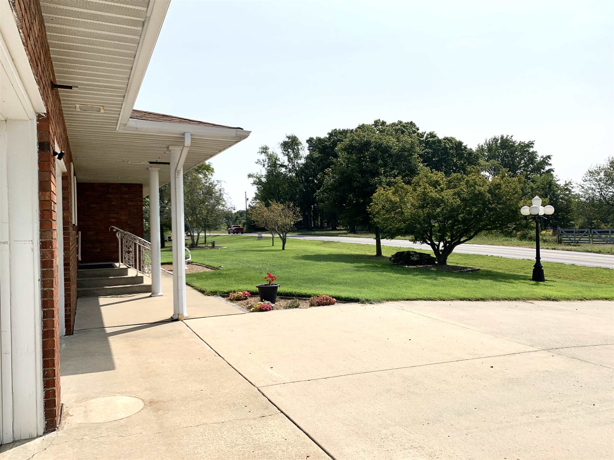 13120 Lake Of Egypt Road Marion, IL 62959 - Photo 4 of 37 Gallery Image 4