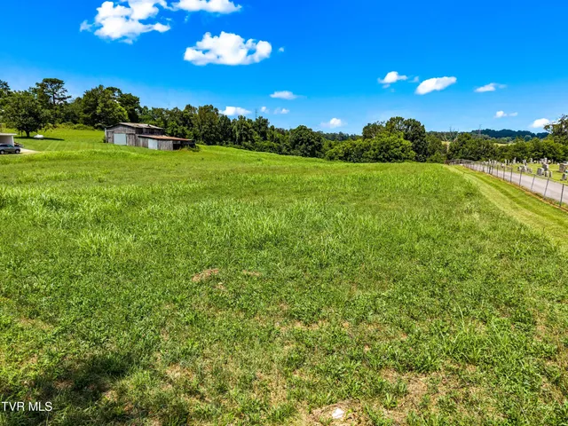 $274,900 | 6899 Beacon Light Road, Unit 1, Whitesburg, TN 37891