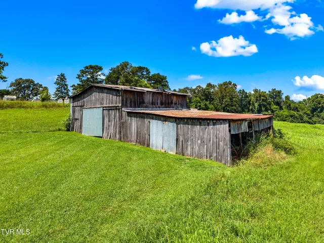 $264,900 | 6899 Beacon Light Road, Unit 1, Whitesburg, TN 37891