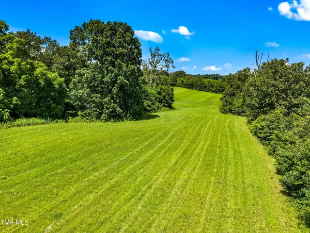 $264,900 | 6899 Beacon Light Road, Unit 1, Whitesburg, TN 37891