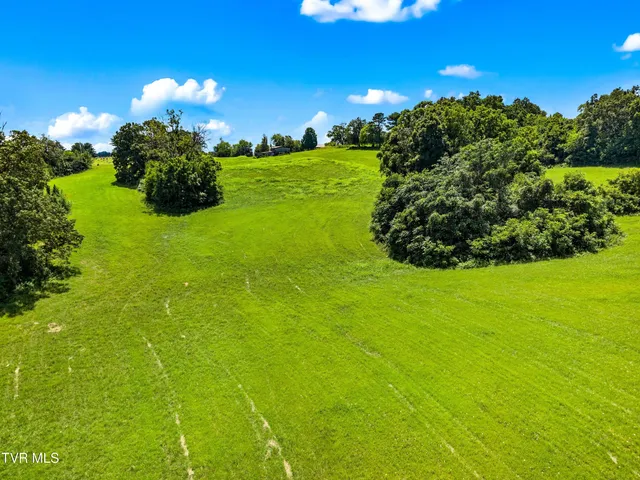 $264,900 | 6899 Beacon Light Road, Unit 1, Whitesburg, TN 37891