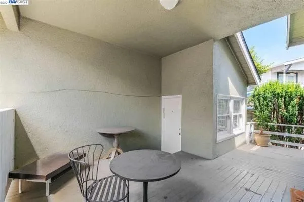 $2,600 | 5484 Vicente Way, Oakland, CA 94609