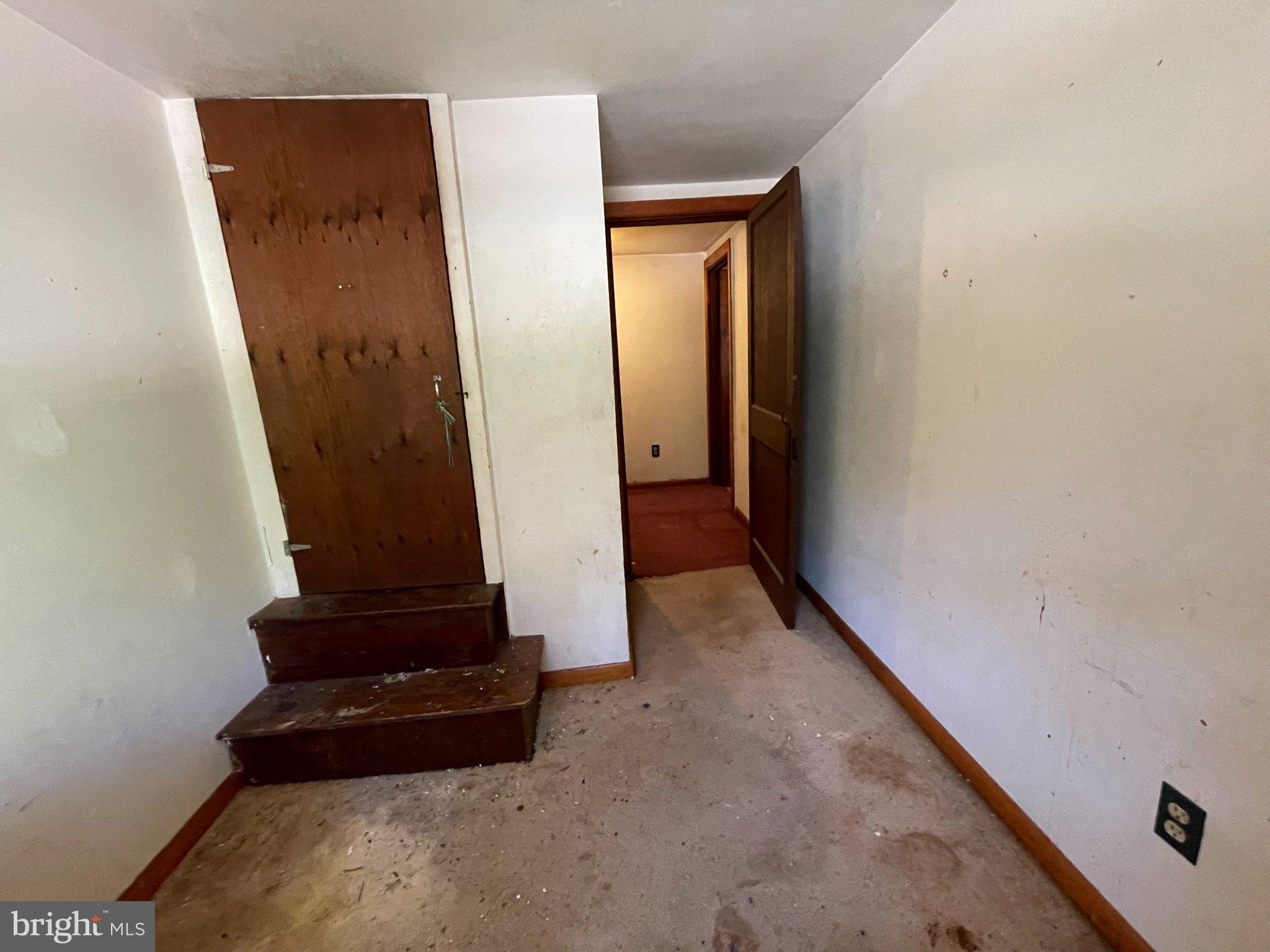 1113 Taylors Island Road Madison, MD 21648 - Photo 28 of 35 Third room to attic