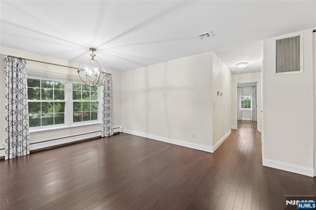 364 West Ridgewood Avenue, Unit 3 Ridgewood, NJ 07450 - Photo 13 of 29