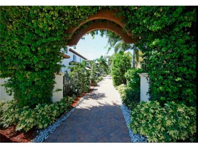 105 Northwest Gardner Street Boca Raton, FL 33432 - Photo 3 of 9 Additional Photo