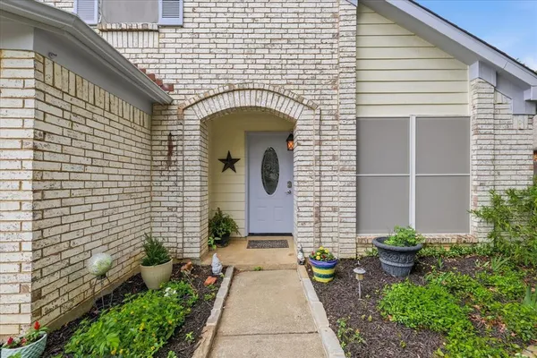 $346,000 | 2618 Crockett Drive, Corinth, TX 76210