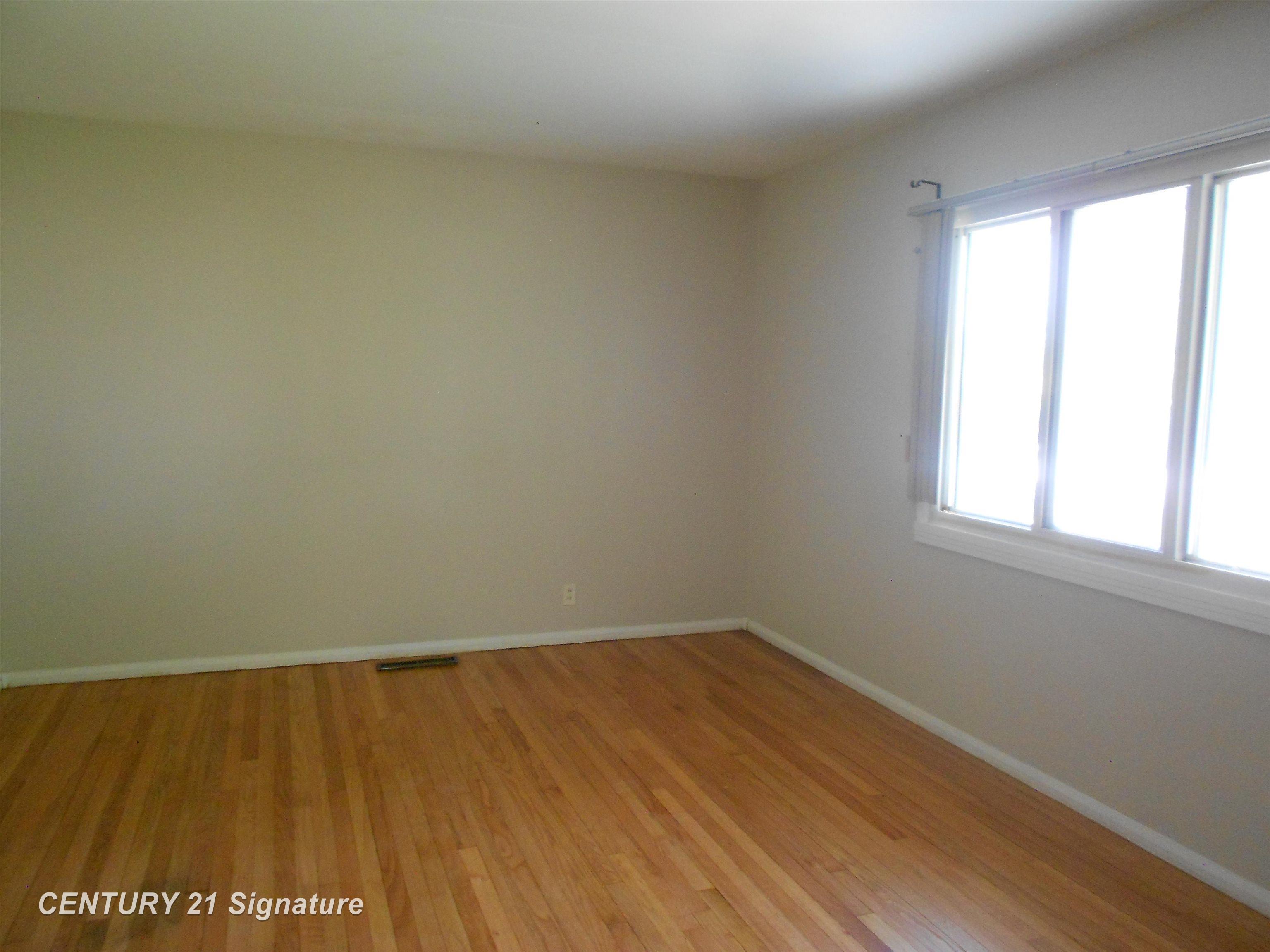 6975 Midland Road Freeland, MI 48623 - Photo 3 of 33 Gallery Image 3